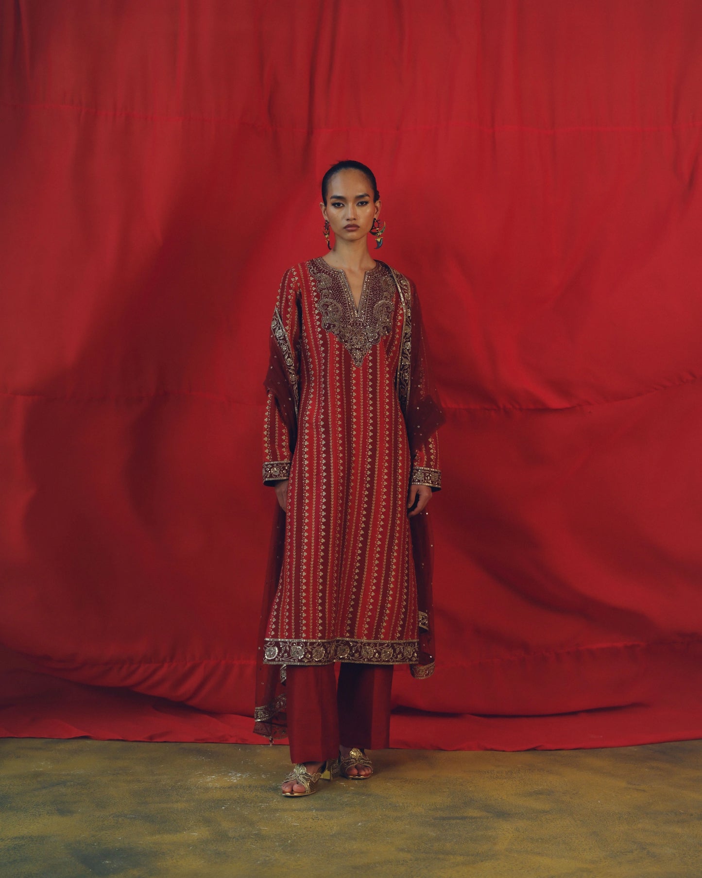 Sulochana Panelled Kurta Set