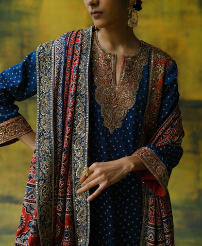 Menaka Kurta Set