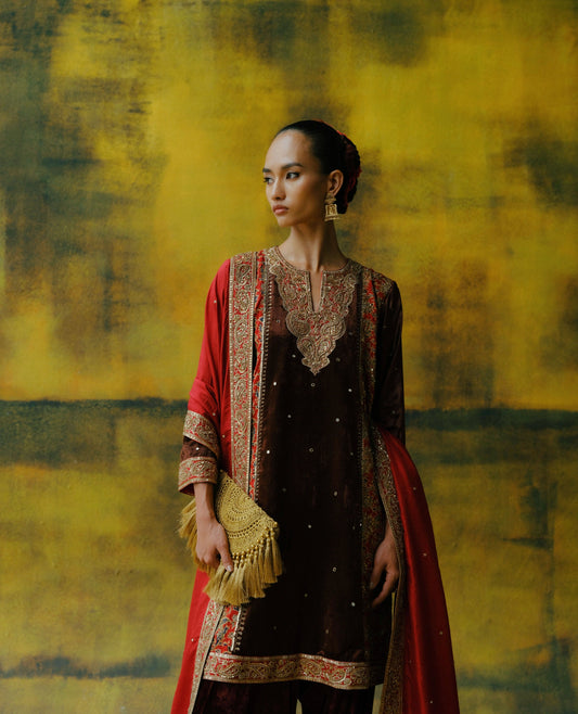 Gulnaar Kurta Set