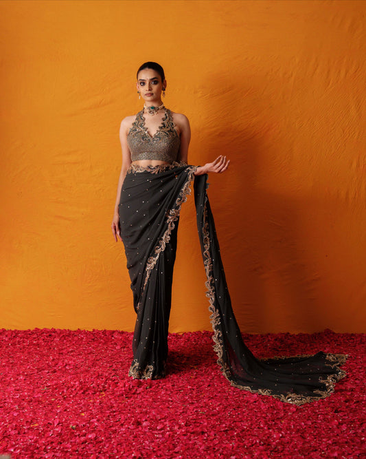 Meenakshi Pre-draped Saree Set