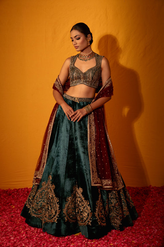 Vannam Lehenga Set
