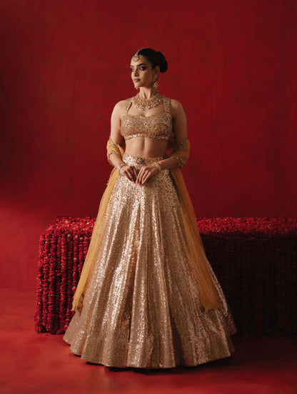 Ponmalar Lehenga Set