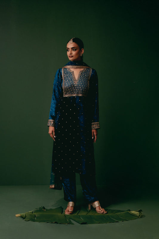 Vaanambal Kurta Set